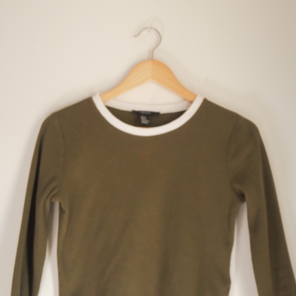 Forever 21 - Green 3/4 Sleeve Cropped Top - Picture 2 of 3